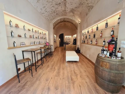 Degustazione Borgunto a Arezzo: vino Chianti, olio EVO, tartufo e prodotti toscani